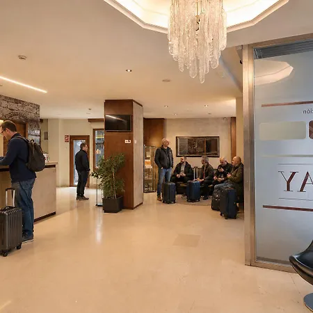 Hotel Mogay *