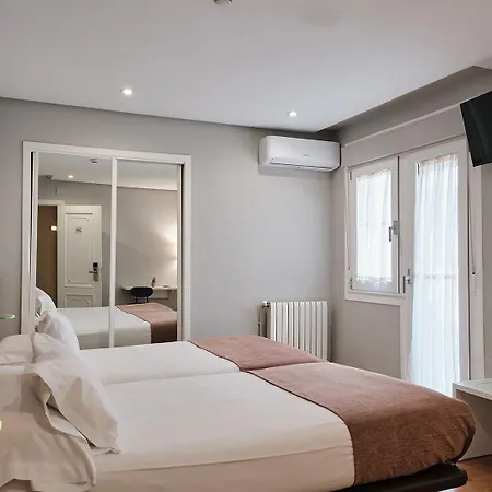 Hotel Mogay *