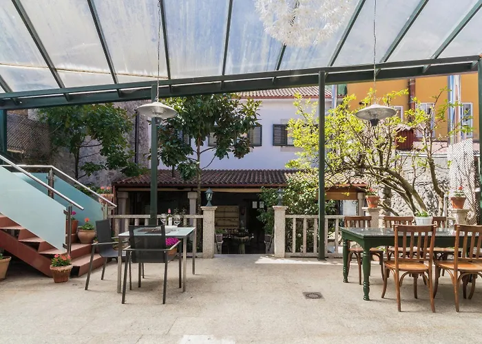 莫伽依酒店 酒店 *